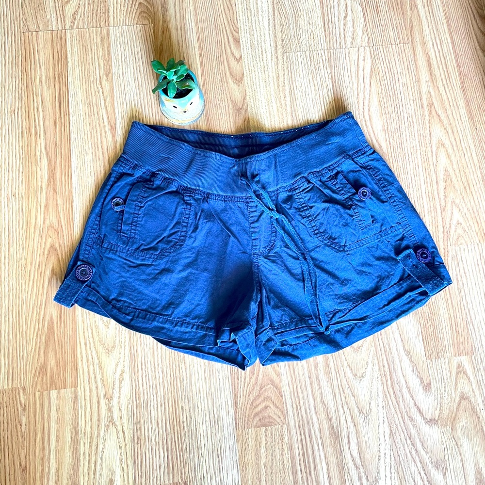 Almost famous M navy shorts 4 pockets ties  button cuff slip on stretch waist -k